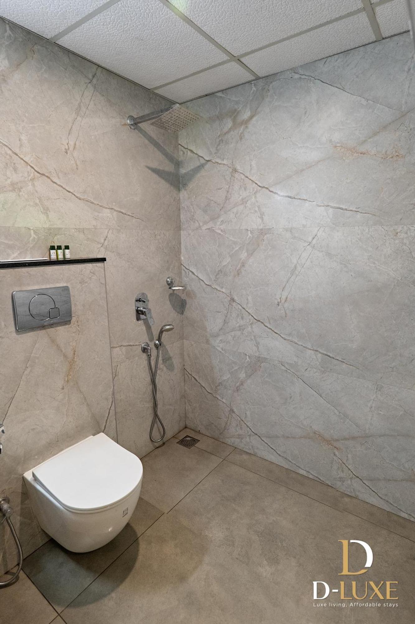 D-Luxe Hotel Kochi Bagian luar foto